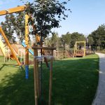 Comercial playground equipment: cableway